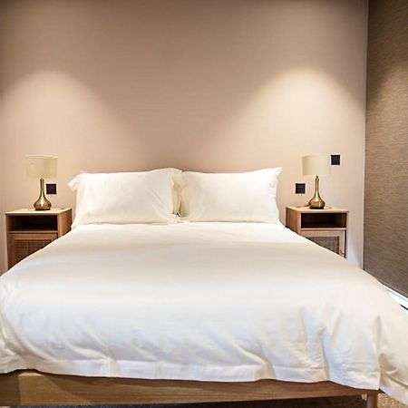 Chic Luxury Living In Battersea Power Station Apartment Лондон Екстериор снимка
