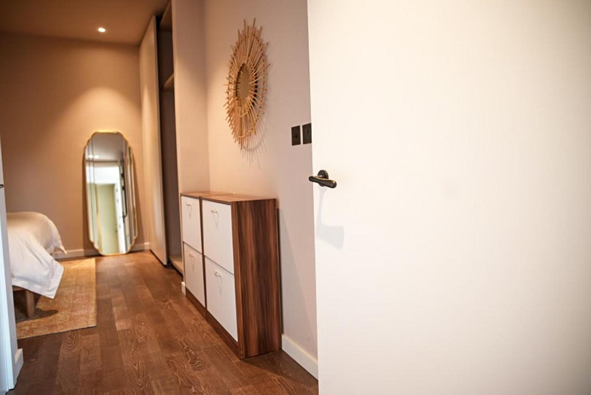 Chic Luxury Living In Battersea Power Station Apartment Лондон Екстериор снимка